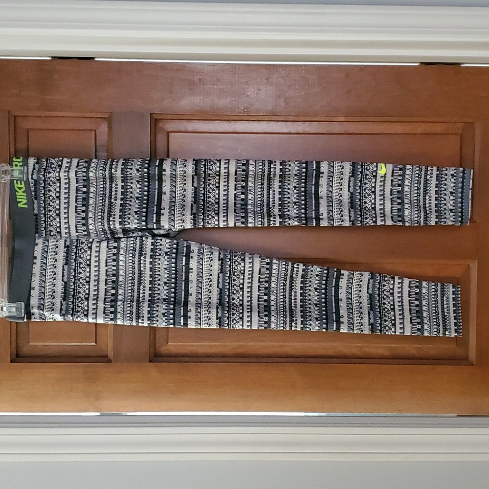 Nike Pro dri-fit leggings